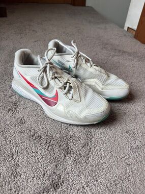 Nike Court Air Zoom Vapor Pro Tennis Shoes SIZE 8.5